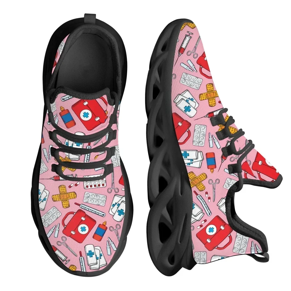 أحذية رياضية نسائية مصممة خصيص - مراجعة Sneaker Box وسعره