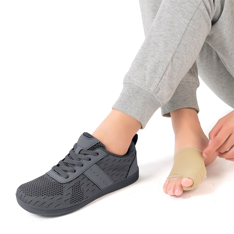 أحذية رياضية للجنسين بمقدمة وا - مراجعة Sneaker Box وسعره