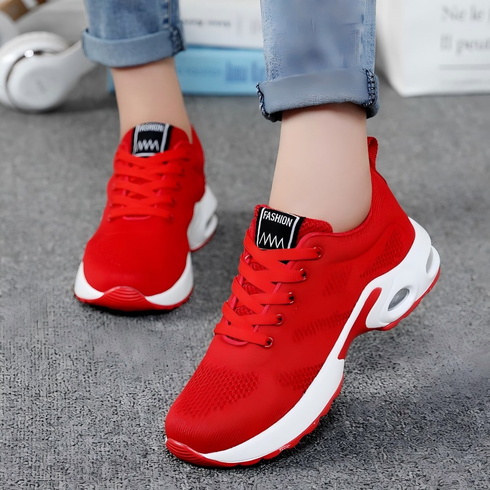 أحذية رياضية جديدة للعمل مخصصة - مراجعة Sneaker Box وسعره